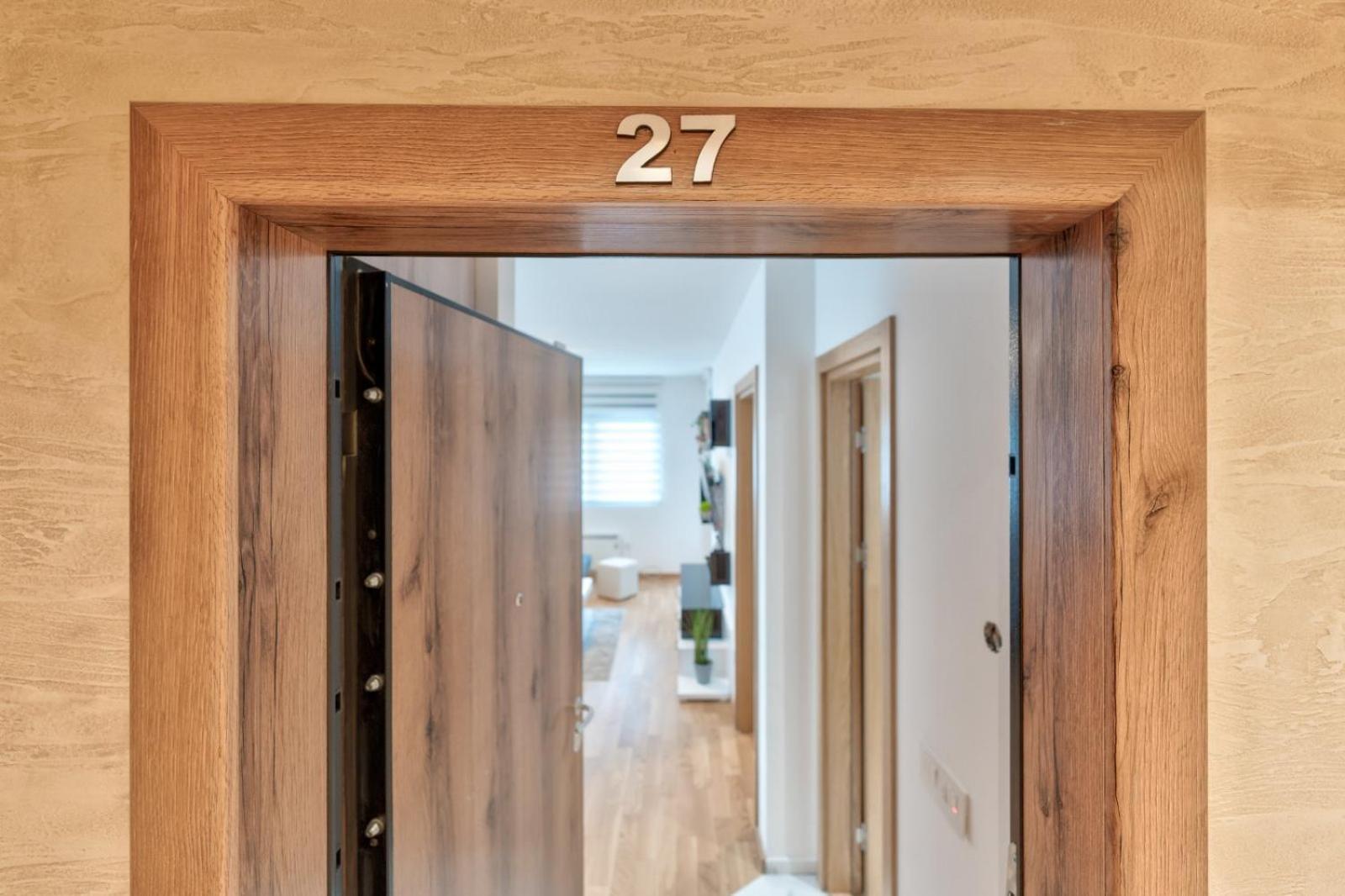 Vm Apartment *